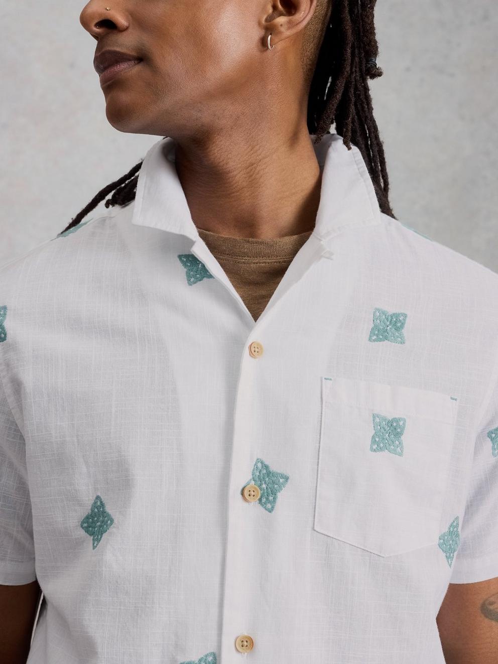 Bourne SS Embroidered Shirt in WHITE MLT - MODEL DETAIL