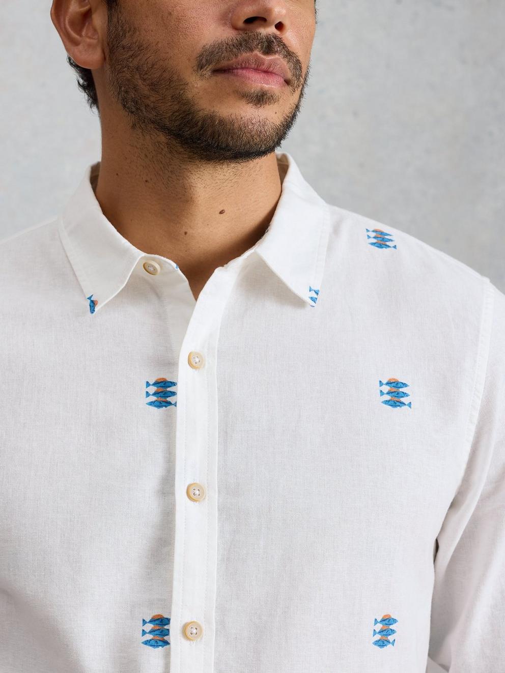 Finsbury LS Fishes Print Shirt in WHITE PR - MODEL DETAIL