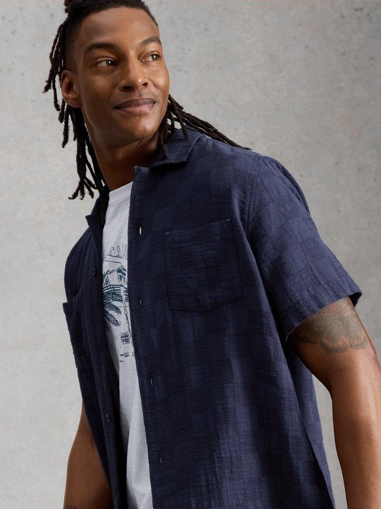 Denny SS Check Shirt in DARK NAVY - MODEL DETAIL