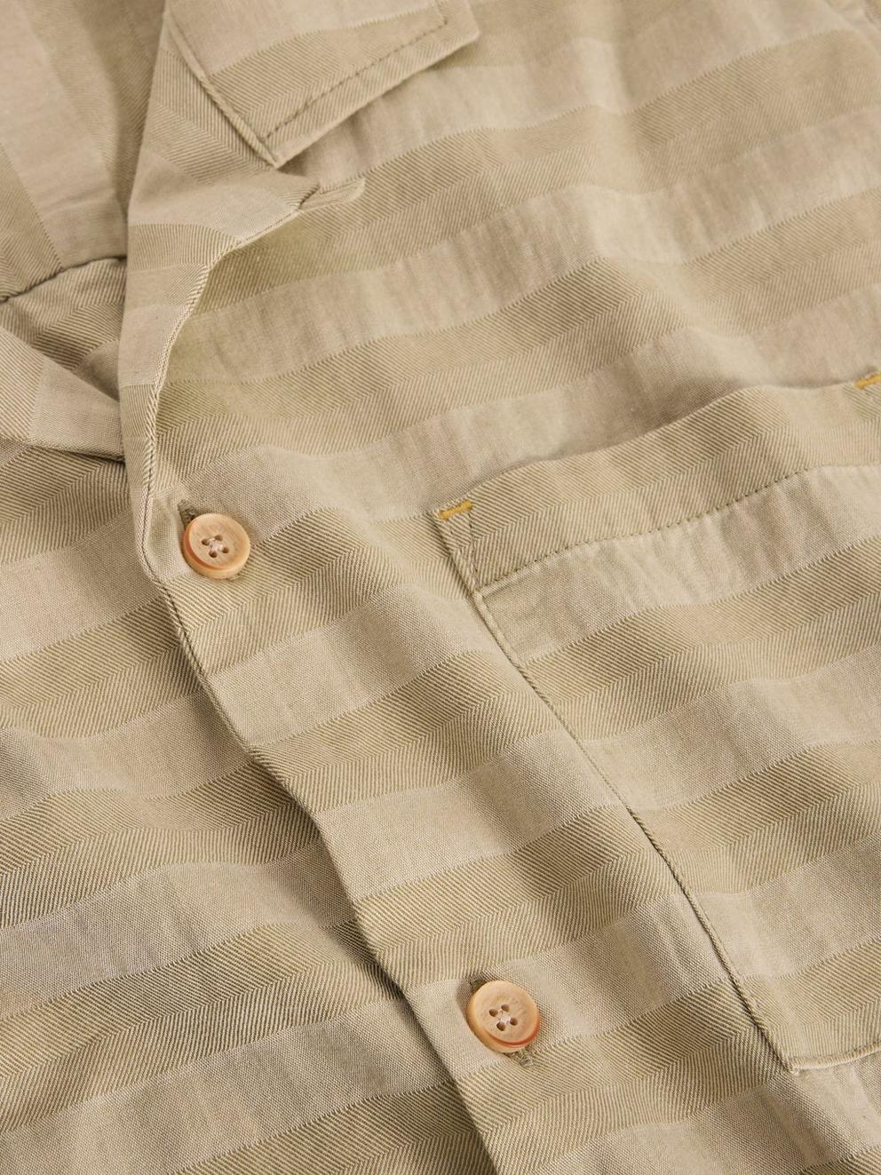 Heywood SS Herringbone Shirt in DUS GREEN - FLAT DETAIL