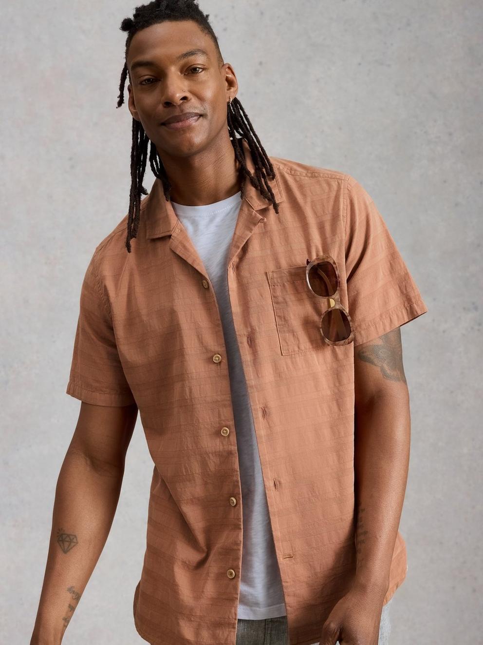 Heywood SS Herringbone Shirt in LGT ORANGE - LIFESTYLE