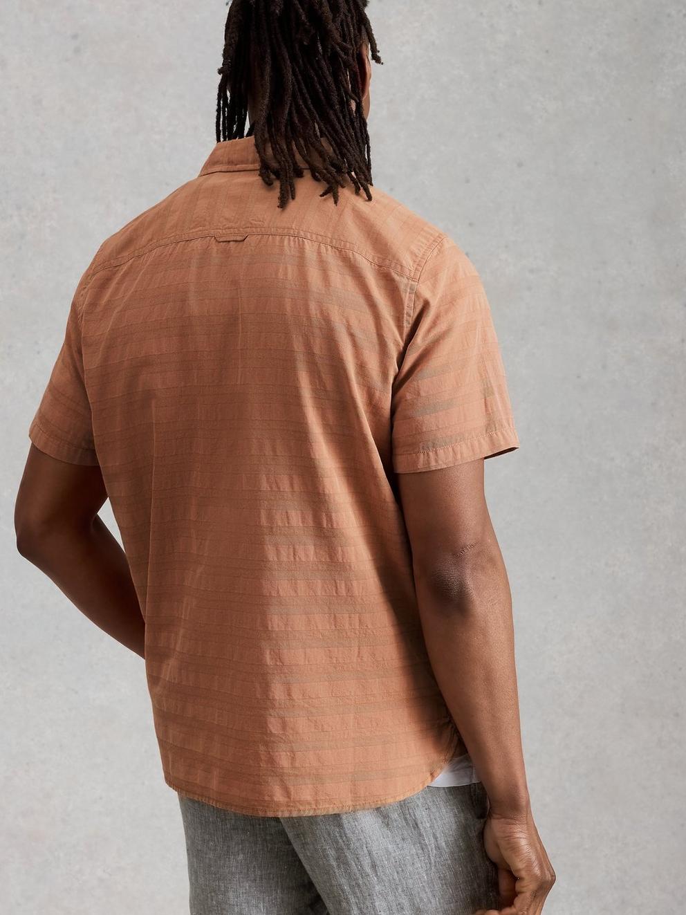 Heywood SS Herringbone Shirt in LGT ORANGE - MODEL BACK