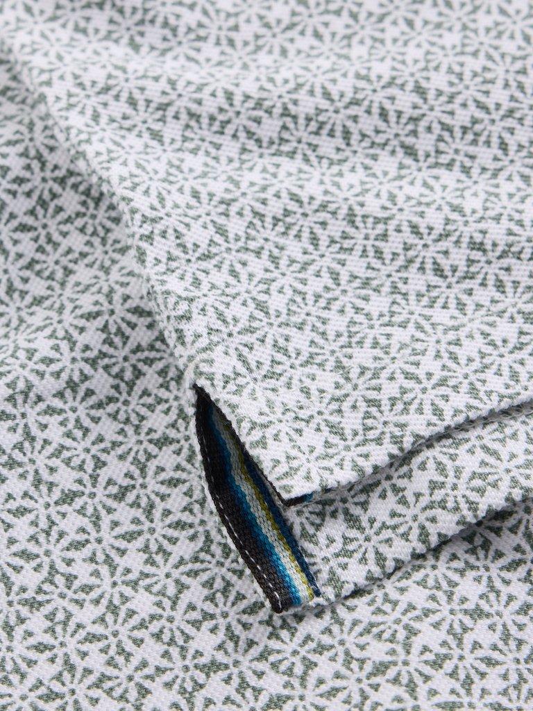 Geo Print Polo in GREEN PR - FLAT DETAIL