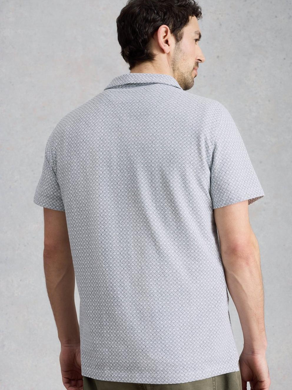 Geo Print Polo in GREEN PR - MODEL BACK