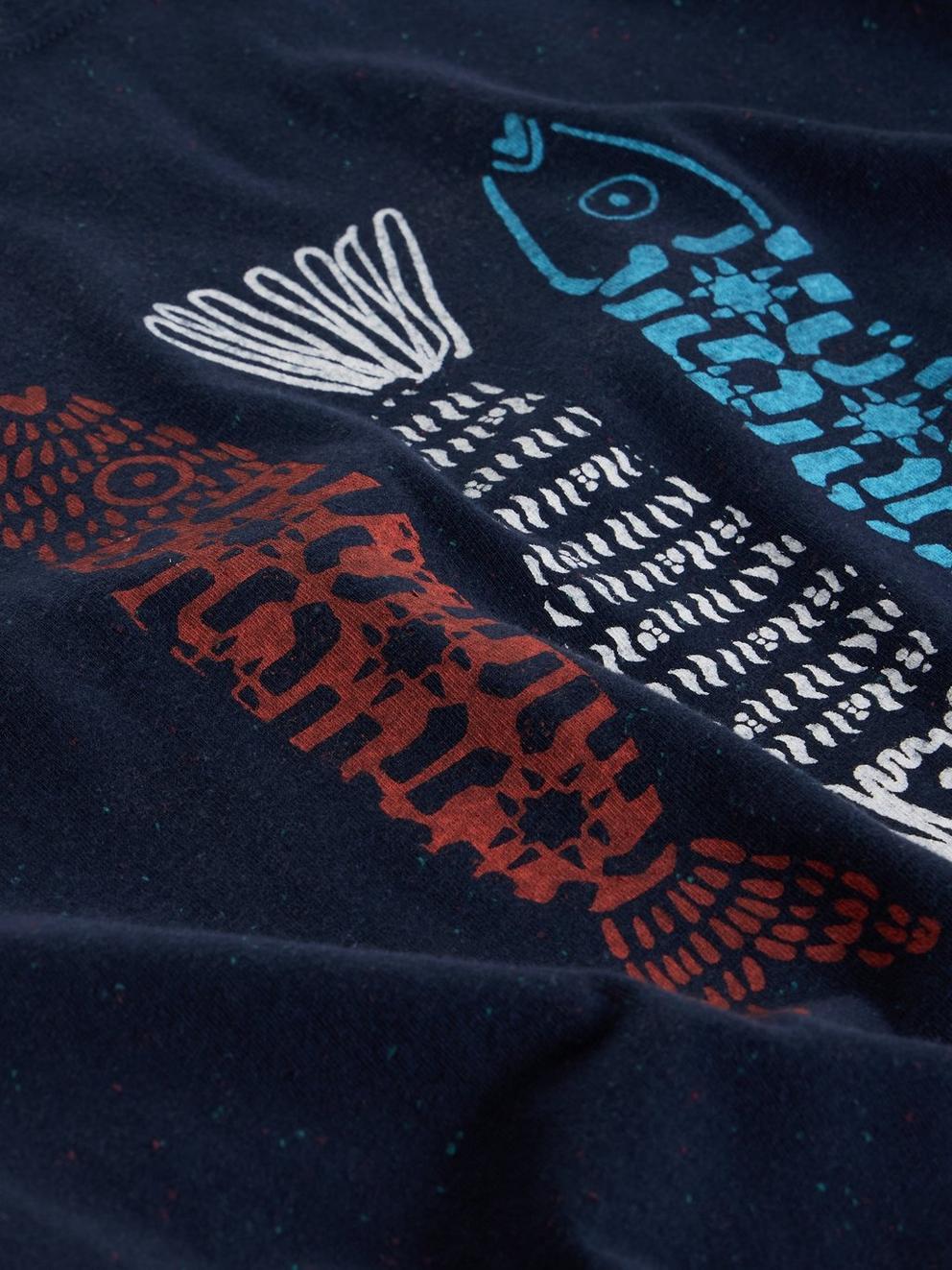Abersoch Tile Fish Graphic Tee in NAVY PR - FLAT DETAIL