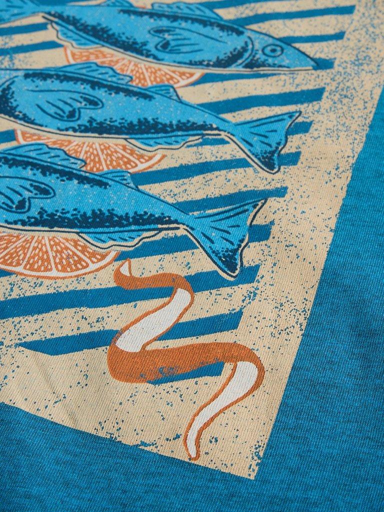 Abersoch Checker Graphic Tee in BLUE PR - FLAT DETAIL