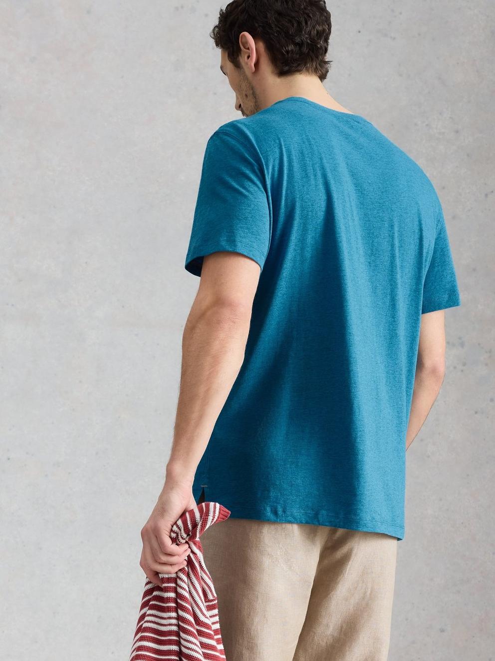 Abersoch Checker Graphic Tee in BLUE PR - MODEL BACK