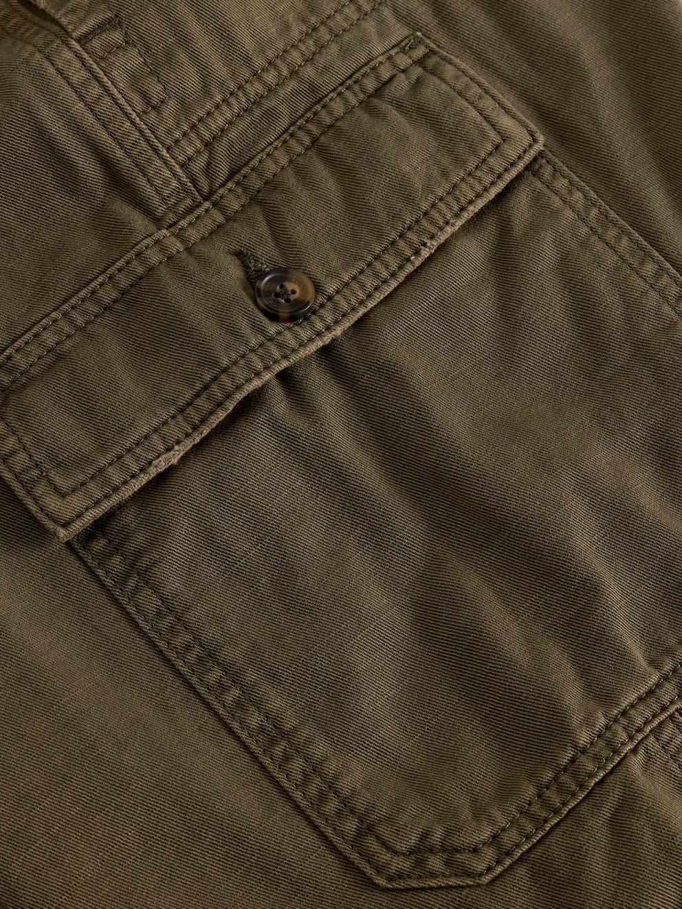 Kemble Cargo Short in KHAKI GRN - FLAT DETAIL