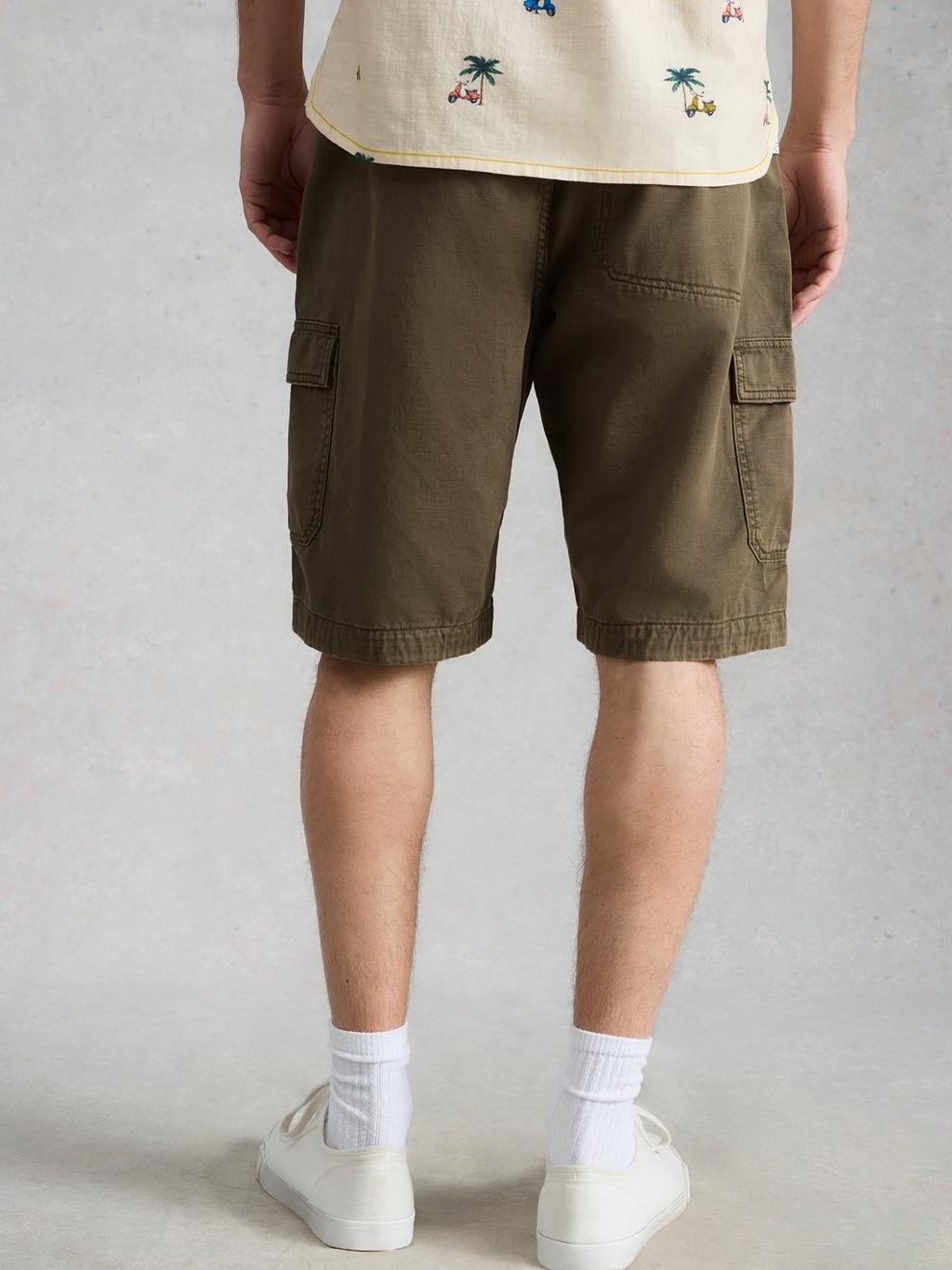 Kemble Cargo Short in KHAKI GRN - MODEL BACK