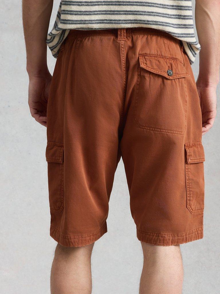 Kemble Cargo Short in MID ORANGE - MODEL BACK