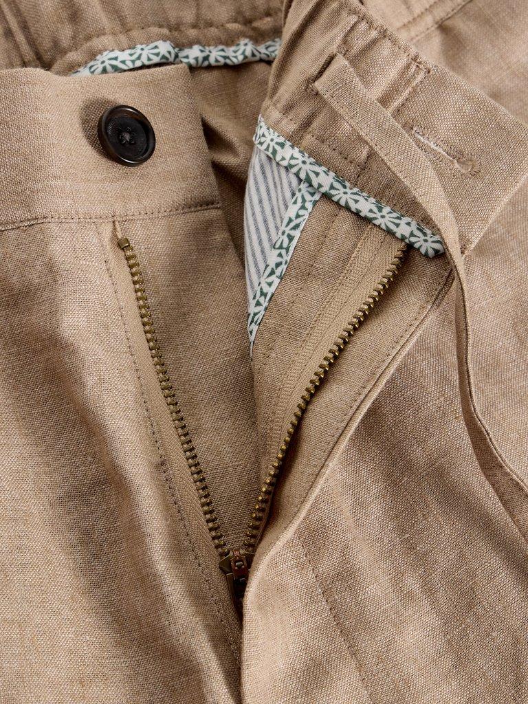 Swinton Linen Trouser in LGT NAT - FLAT DETAIL