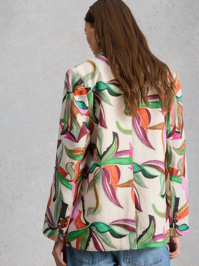 Sasha Linen Blazer in NAT PR - MODEL BACK