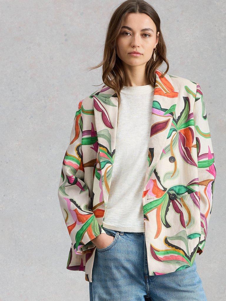 Sasha Linen Blazer in NAT PR - MODEL DETAIL