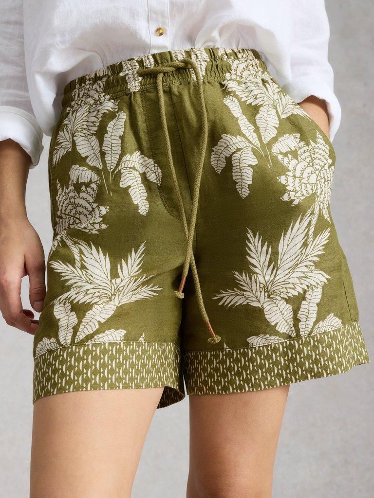 Belle Linen Tie Short in GREEN PR - MODEL DETAIL