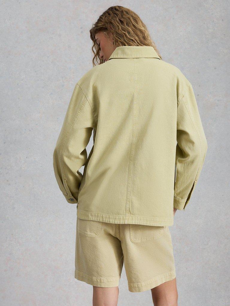 Molly Shacket in LGT GREEN - MODEL BACK