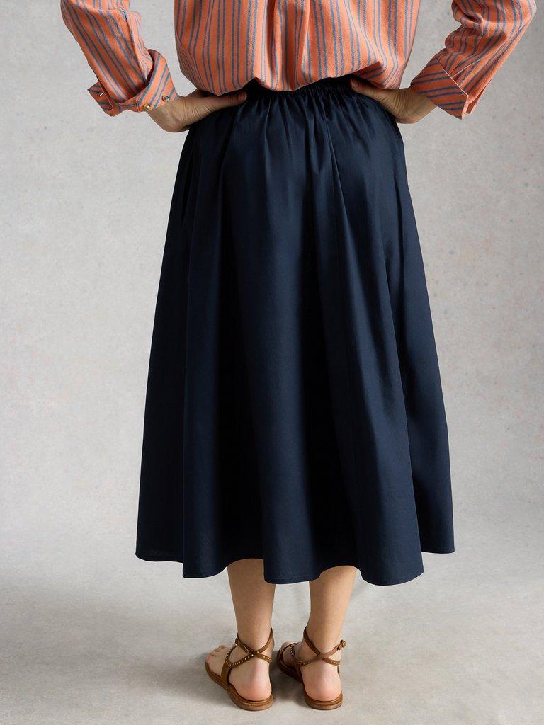 Abigail Midi Skirt Print in DARK NAVY - MODEL BACK