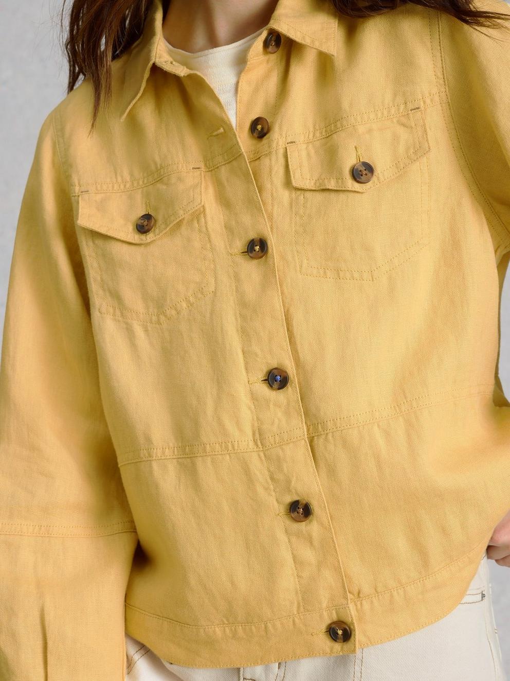 Camille Linen Collared Jacket in LGT YELLOW - MODEL DETAIL