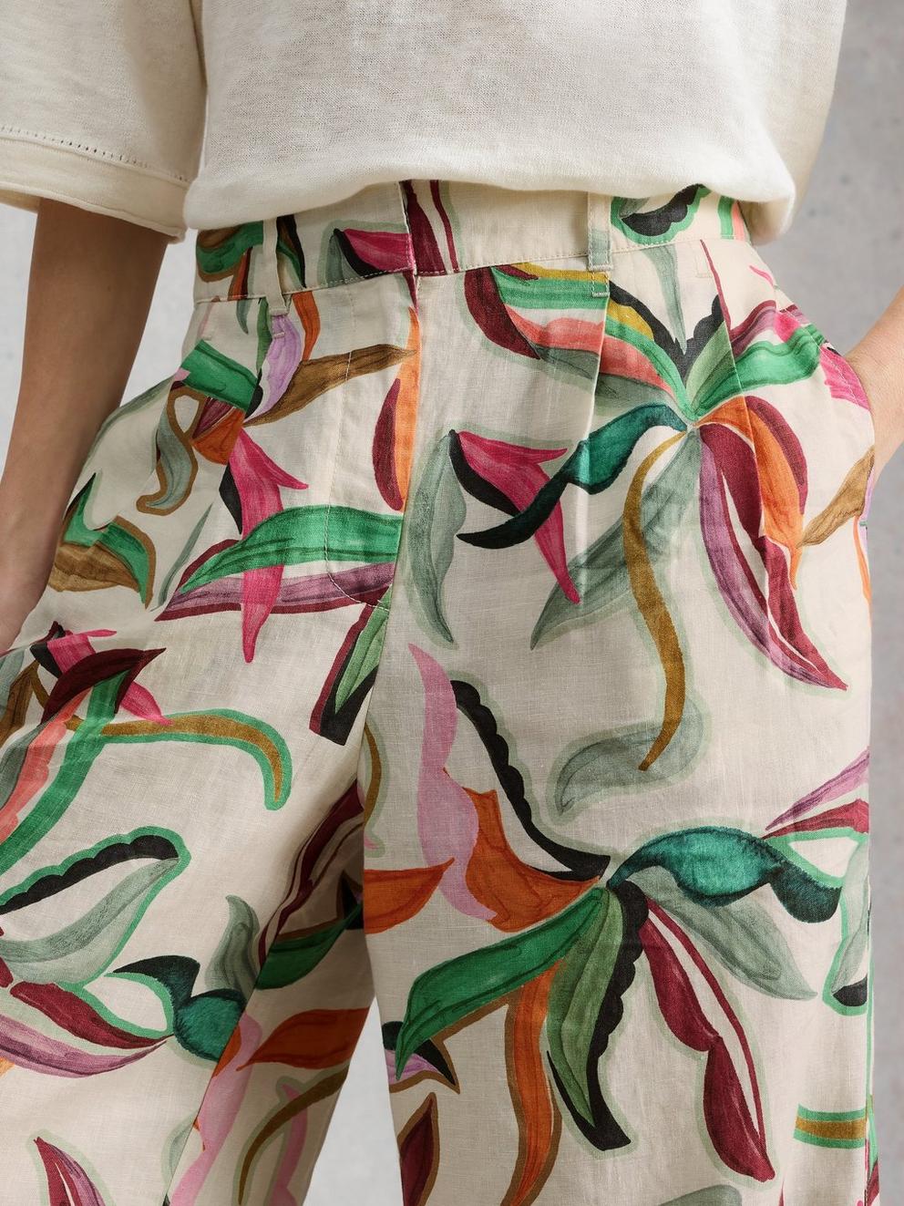 Sasha Wide Leg Linen Trouser in NAT PR - MODEL DETAIL