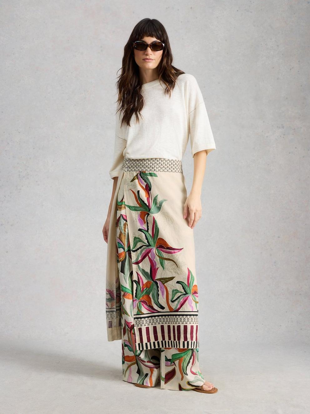 Sasha Wide Leg Linen Trouser in NAT PR - MODEL FRONT