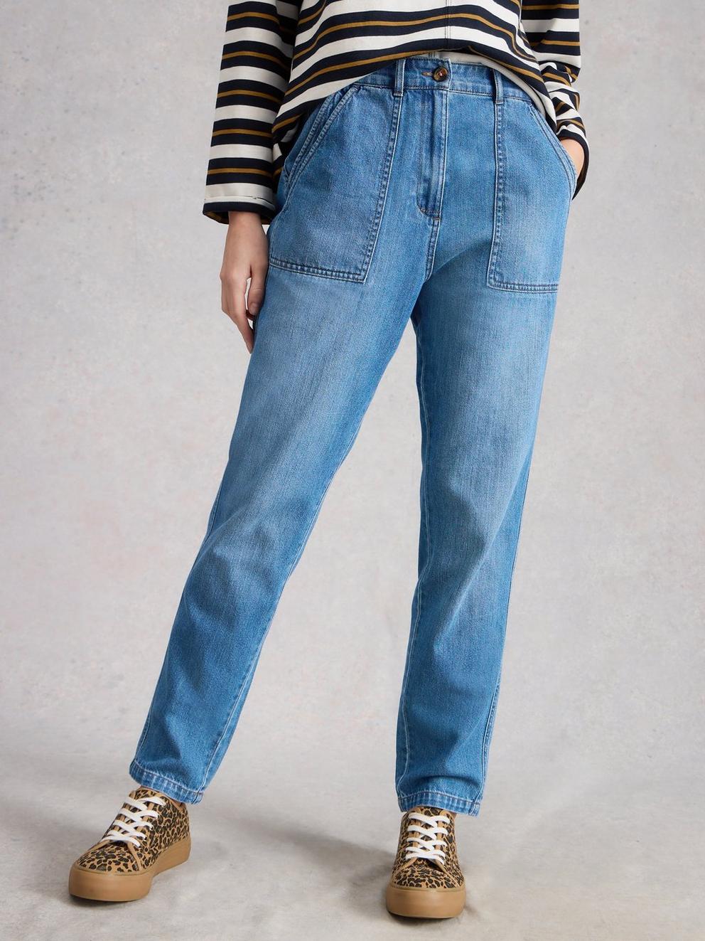 Twister Jean in MID DENIM - LIFESTYLE