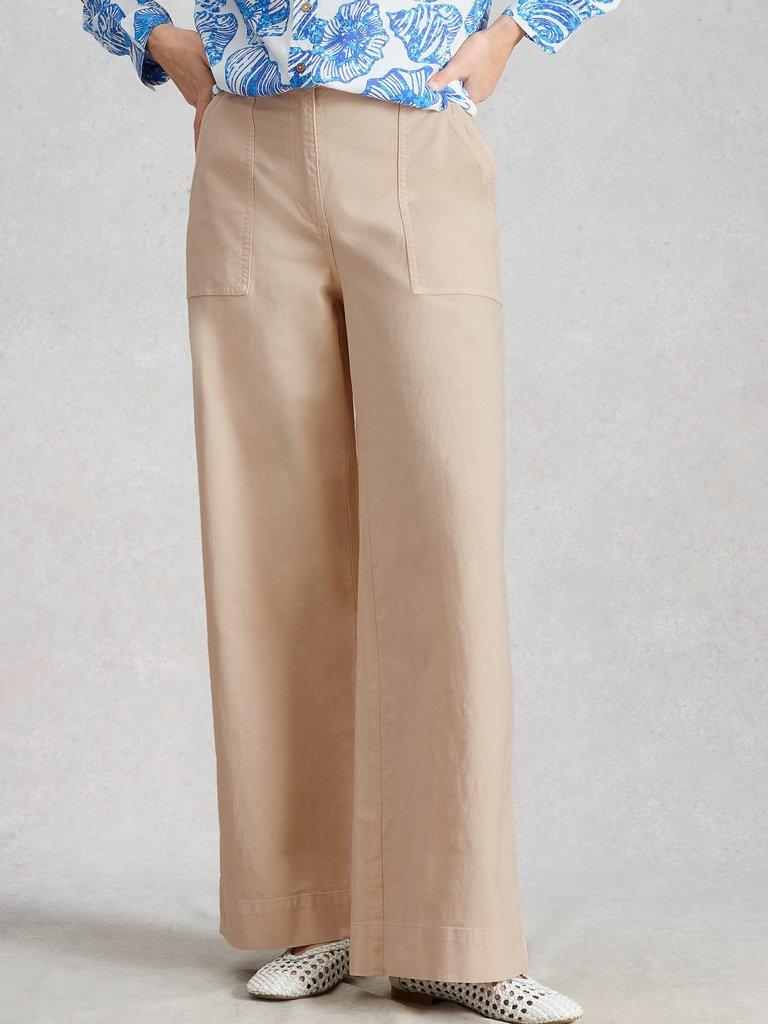Twister Wide Leg Chino Trouser in NAT WHITE - MODEL DETAIL