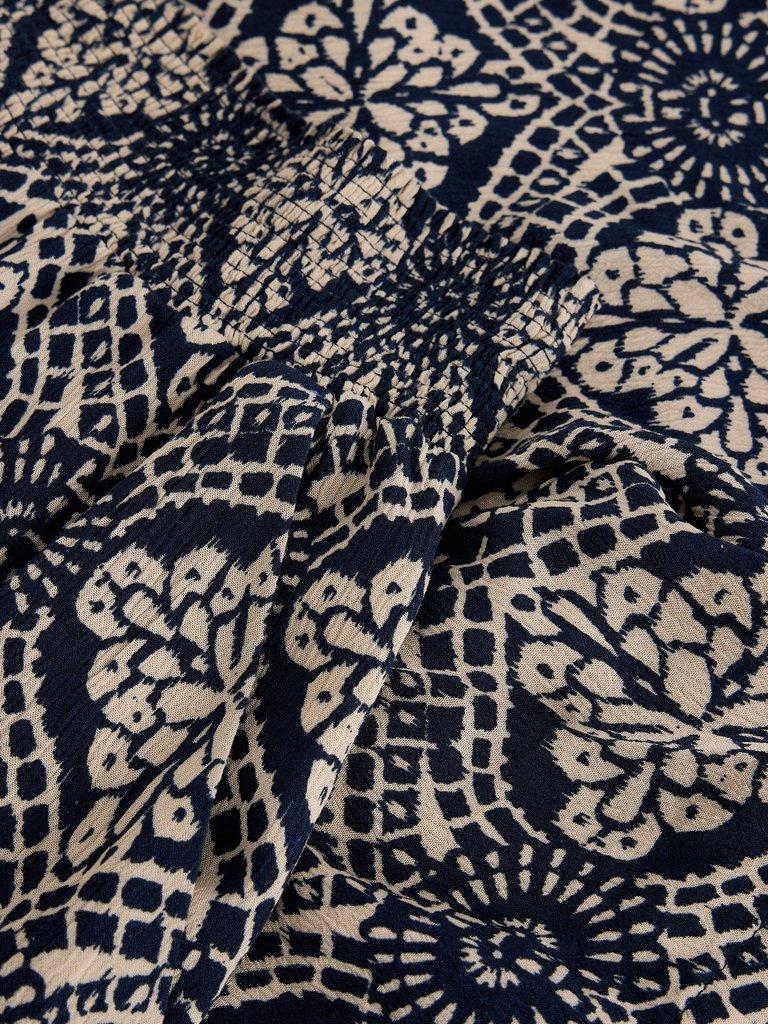 Shelly Crinkle Short in NAVY PR - FLAT DETAIL