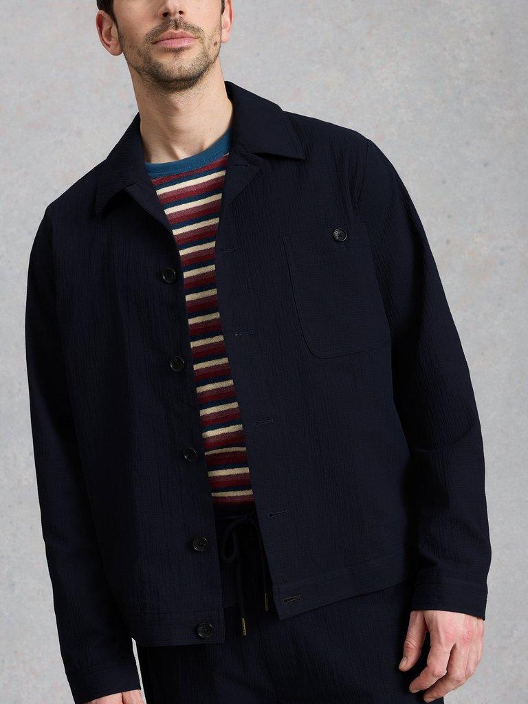Falmouth Seersucker Jacket in DARK NAVY - MODEL DETAIL