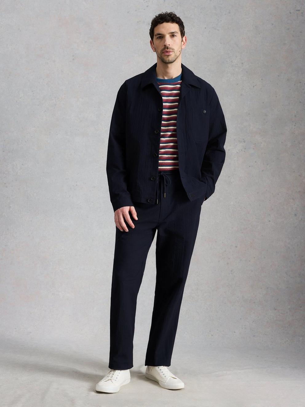 Falmouth Seersucker Jacket in DARK NAVY - MODEL FRONT