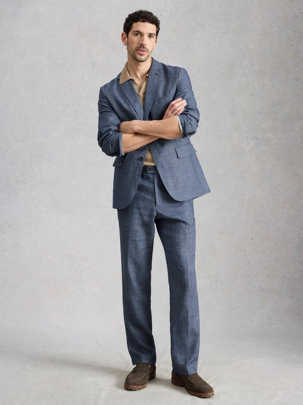 Dundee Linen Blend Blazer in INDIGO BLE - MODEL FRONT