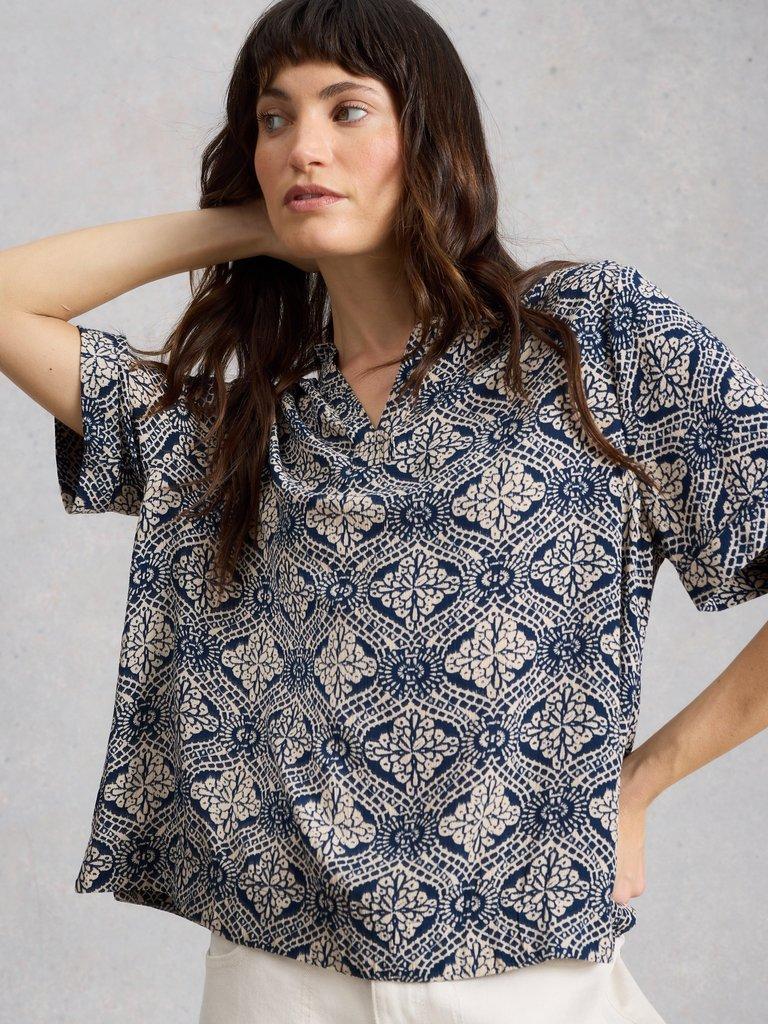 Teakie Crinkle Top in NAVY PR - MODEL FRONT