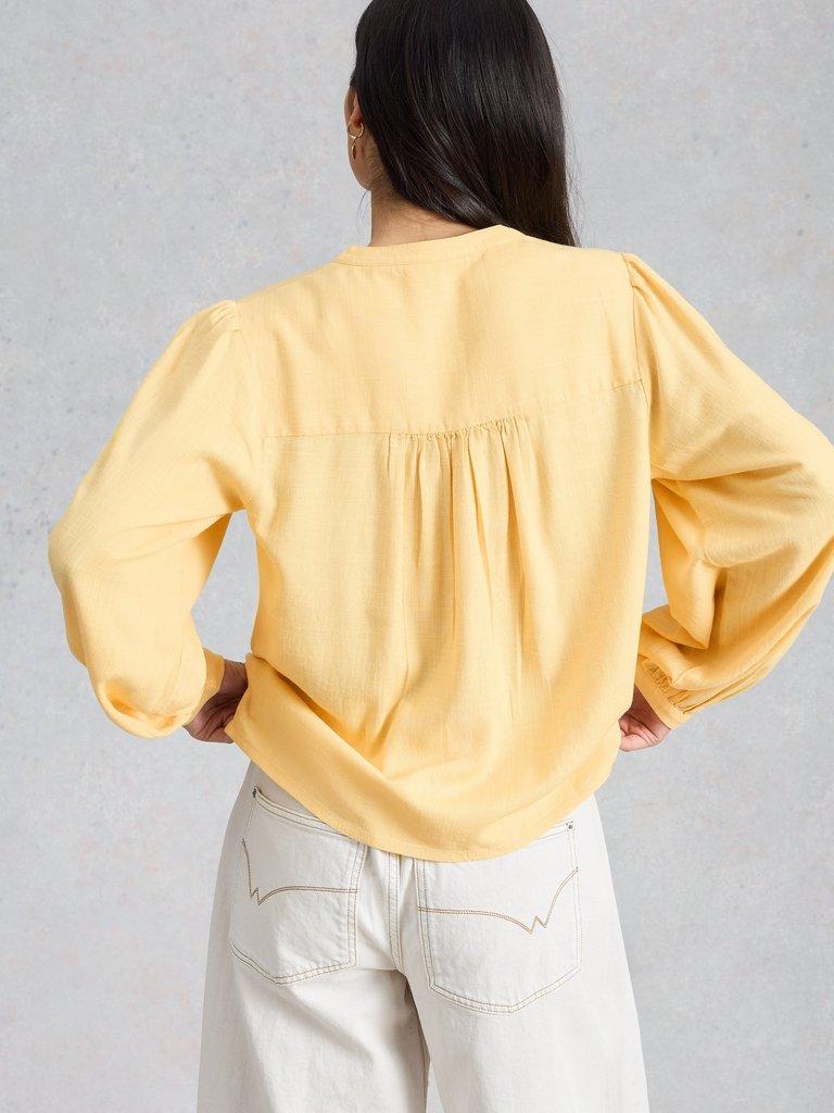 Lana Linen Blend Top in LGT YELLOW - MODEL BACK