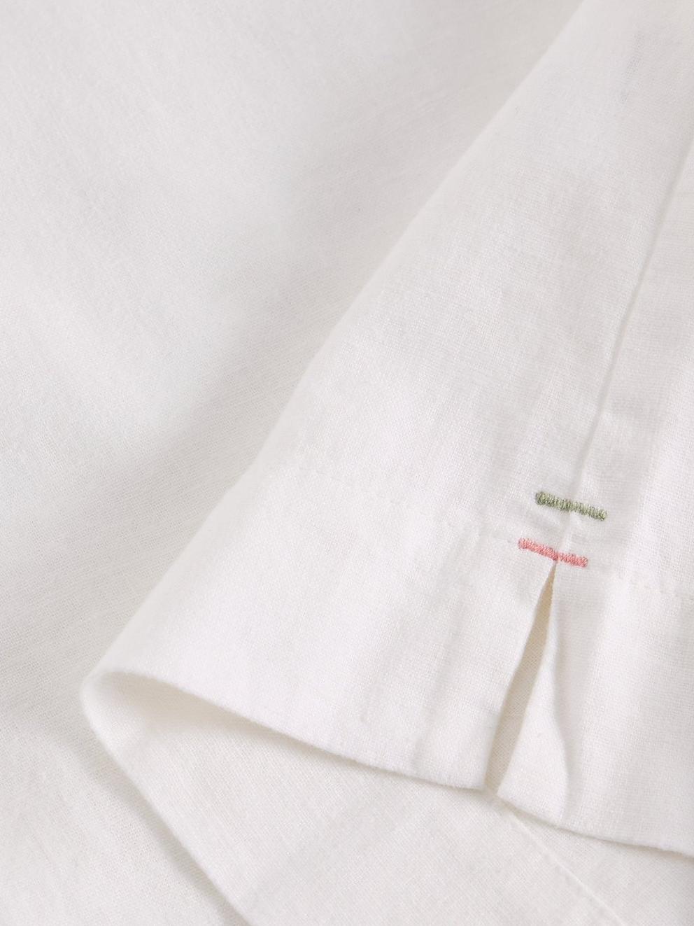 Paradise Linen Vest in BRIL WHITE - FLAT DETAIL