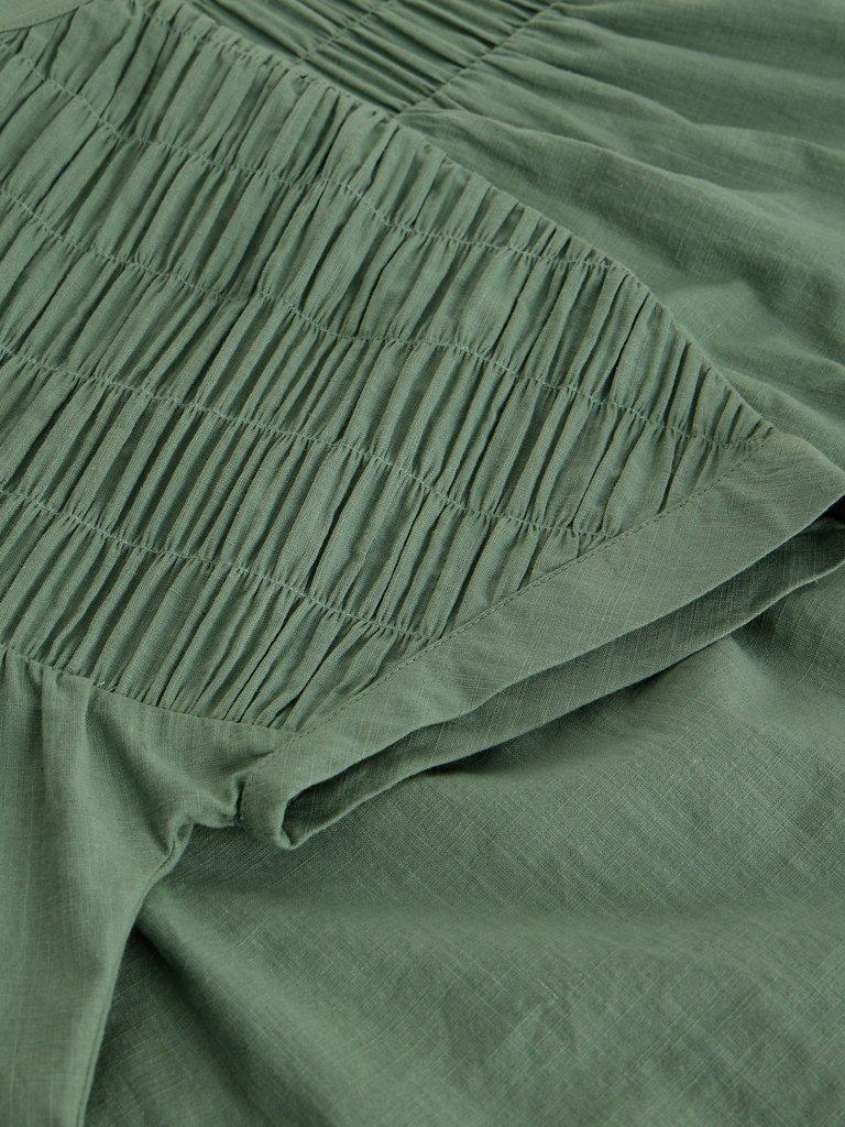Tammie Organic Cotton Shirt in MID GREEN - FLAT DETAIL