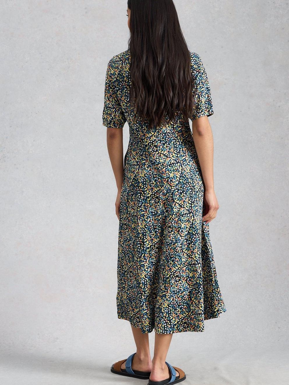 Megan Jersey Short Sleeve Midi Dress in NAVY MULTI - MODEL BACK