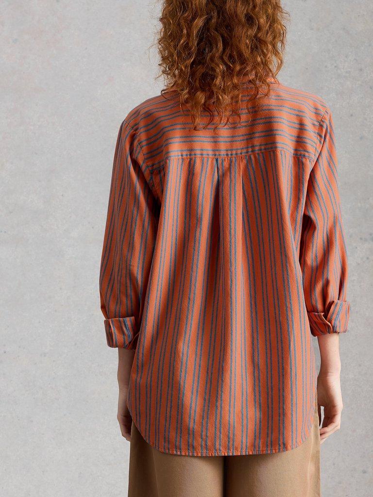Sadie Boyfriend Shirt in ORANGE MLT - MODEL BACK