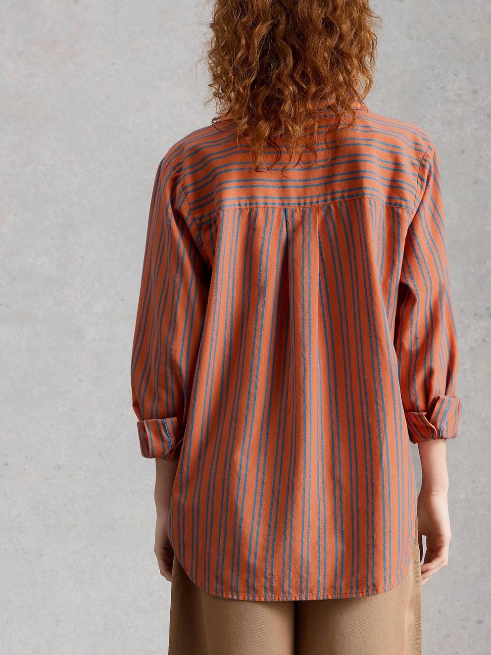 Sadie Boyfriend Shirt in ORANGE MLT - MODEL BACK
