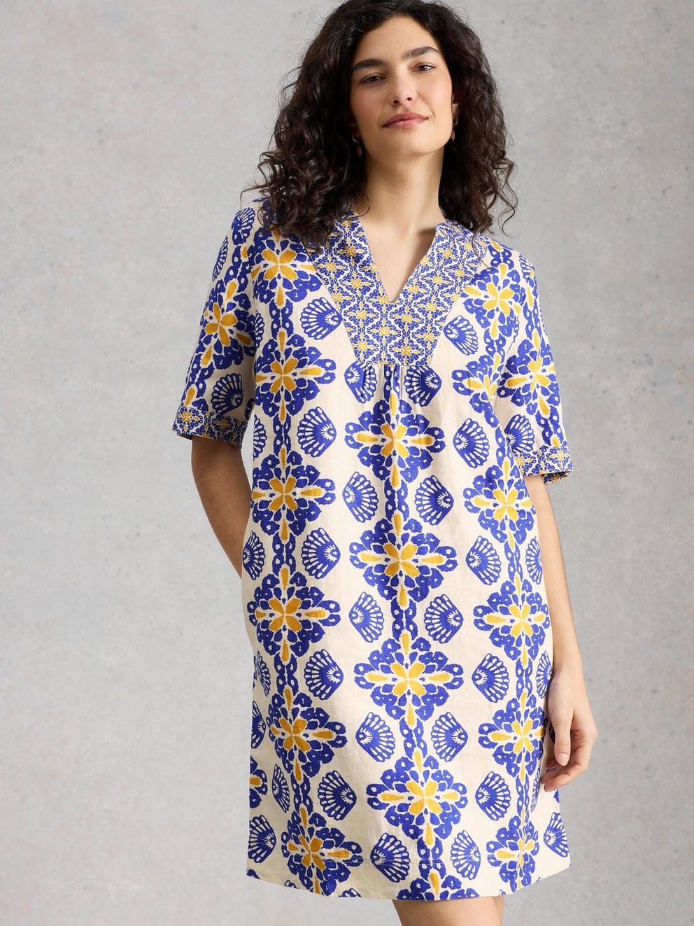 Ash Linen Printed Dress in NAT PR - MODEL DETAIL