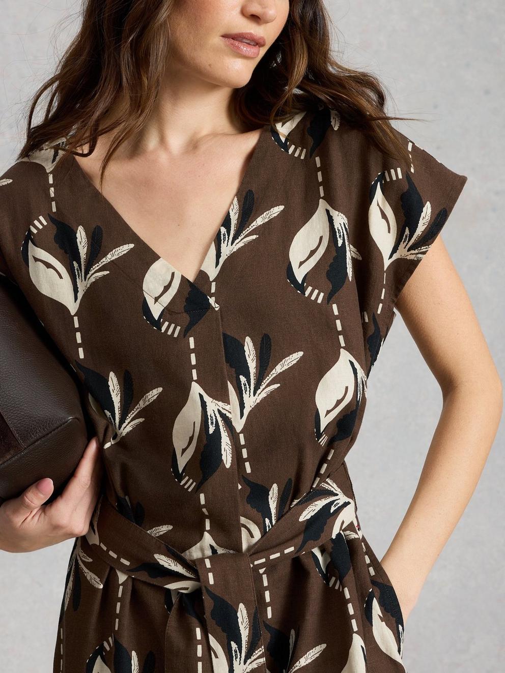 Mimi Linen Blend Dress in BROWN PR - MODEL DETAIL