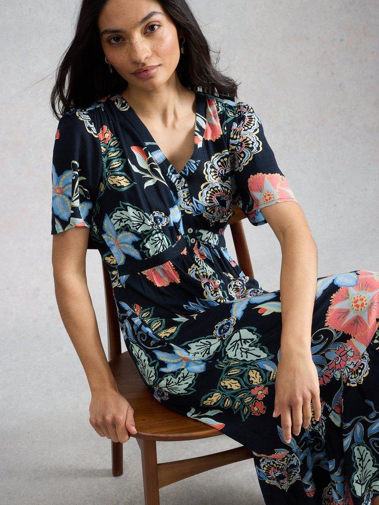 Phoebe V Neck Dress in NAVY MULTI - LIFESTYLE