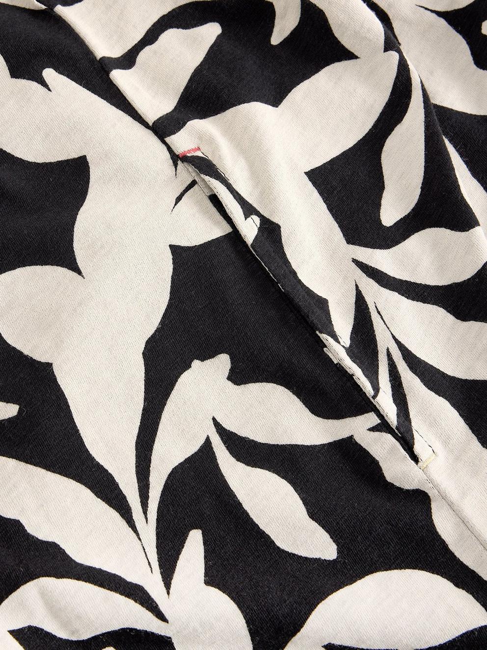 Jilly Jersey Dress in BLK PR - FLAT DETAIL