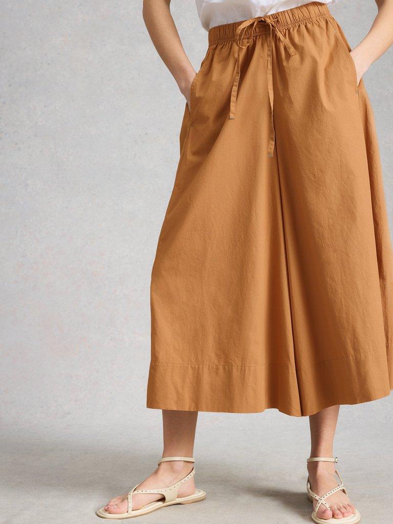 Lauryn Poplin Wide Leg Crop in MID TAN - LIFESTYLE