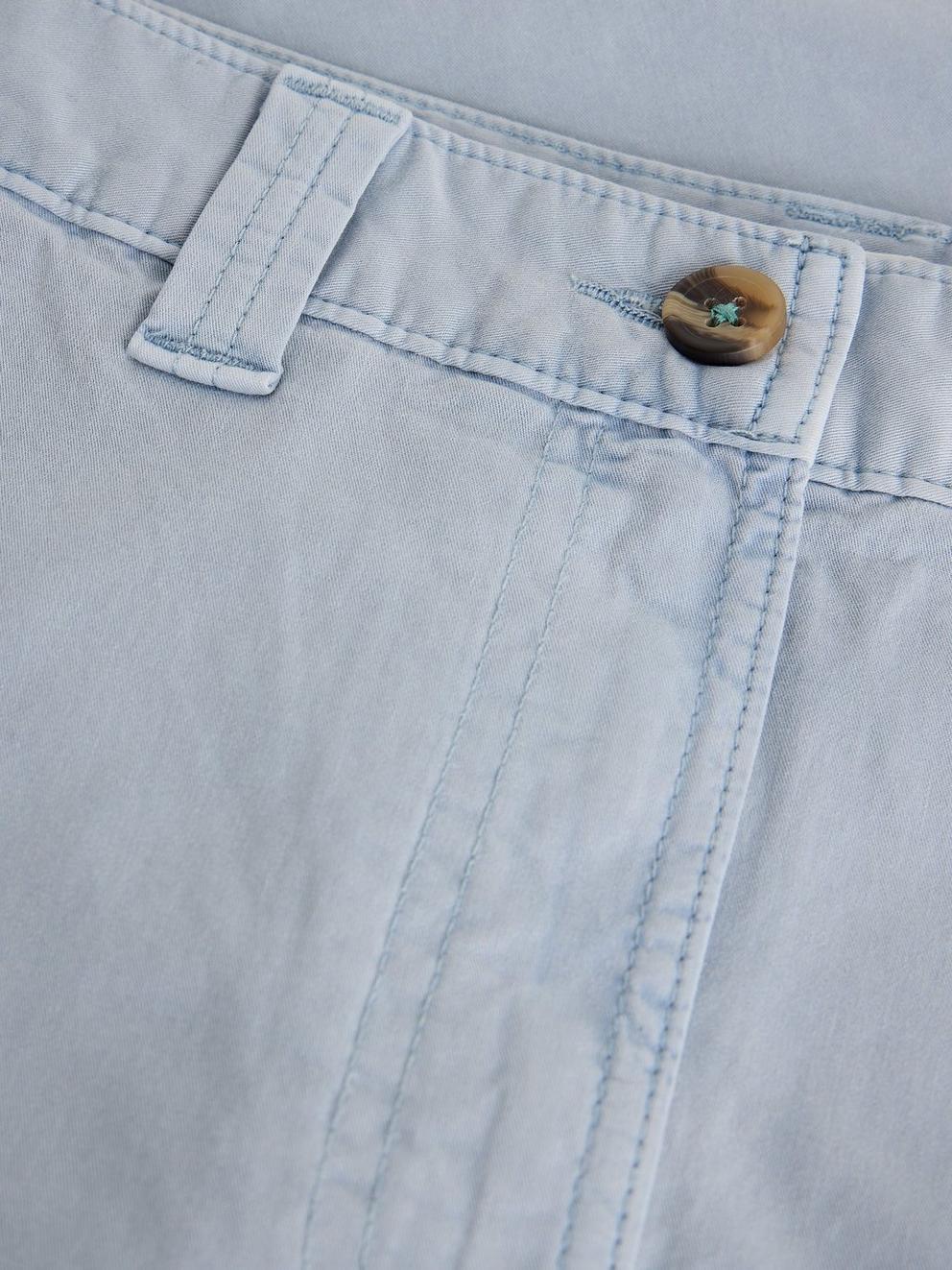 Heidi Chino Short in LGT BLUE - FLAT DETAIL