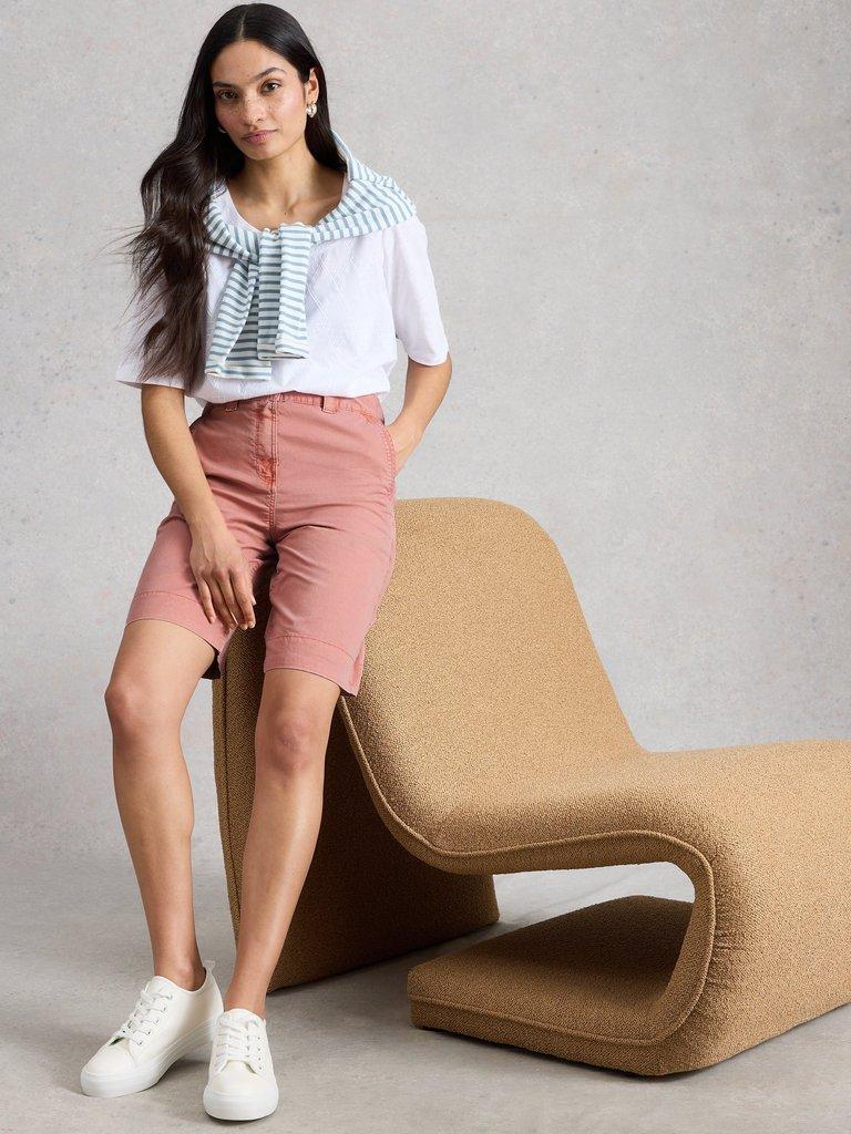 Heidi Chino Short in MID PINK - MODEL DETAIL