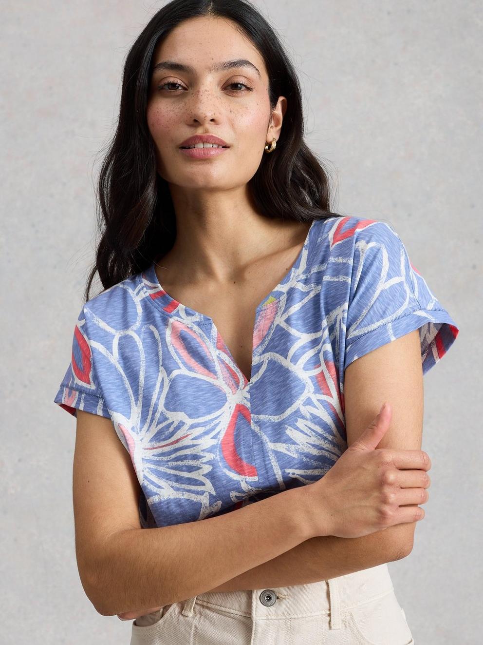 NELLY COTTON NOTCH NECK T-SHIRT in TEAL PR - MODEL DETAIL