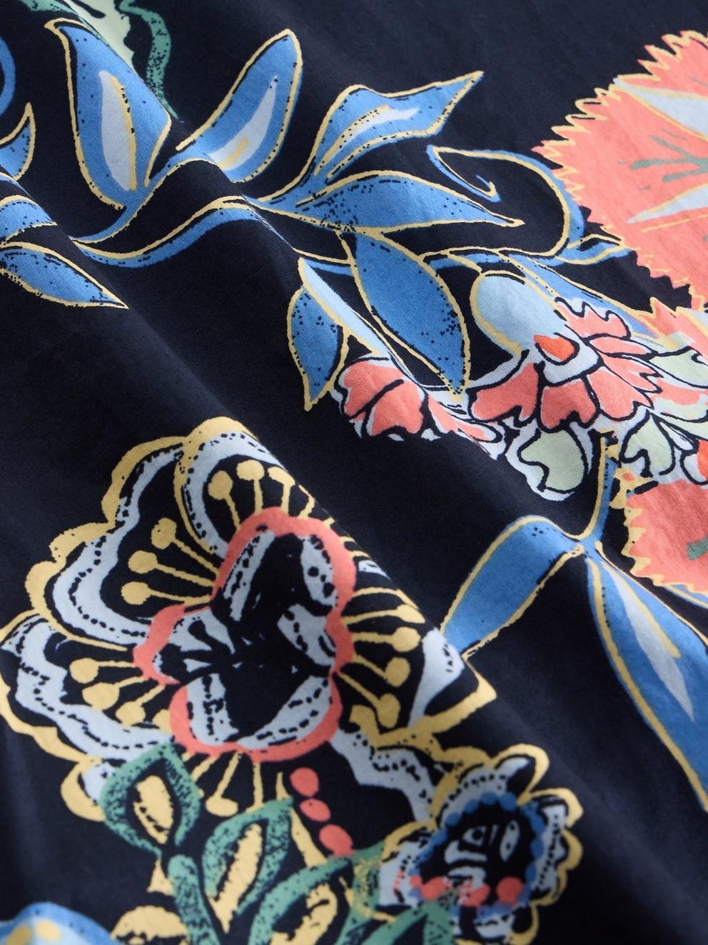 Abigail Midi Skirt Printed in NAVY PR - FLAT DETAIL