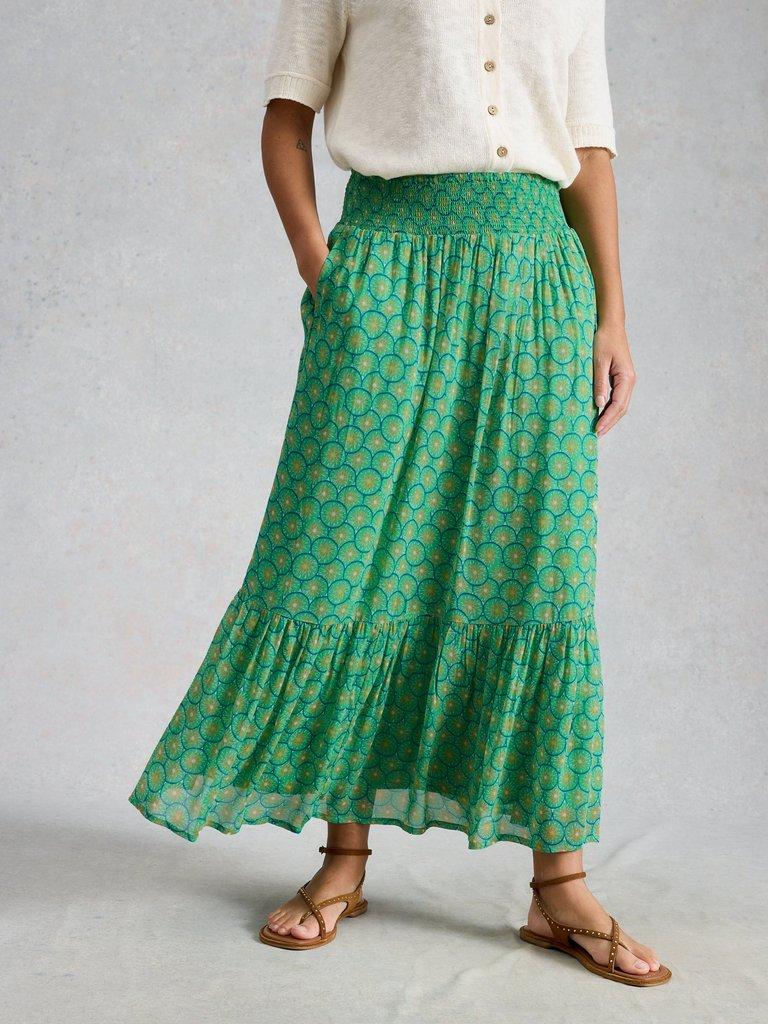 Yuri Maxi Skirt in GREEN PR - MODEL DETAIL
