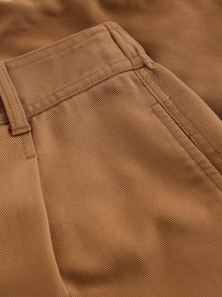 Sasha Short in MID TAN - FLAT DETAIL