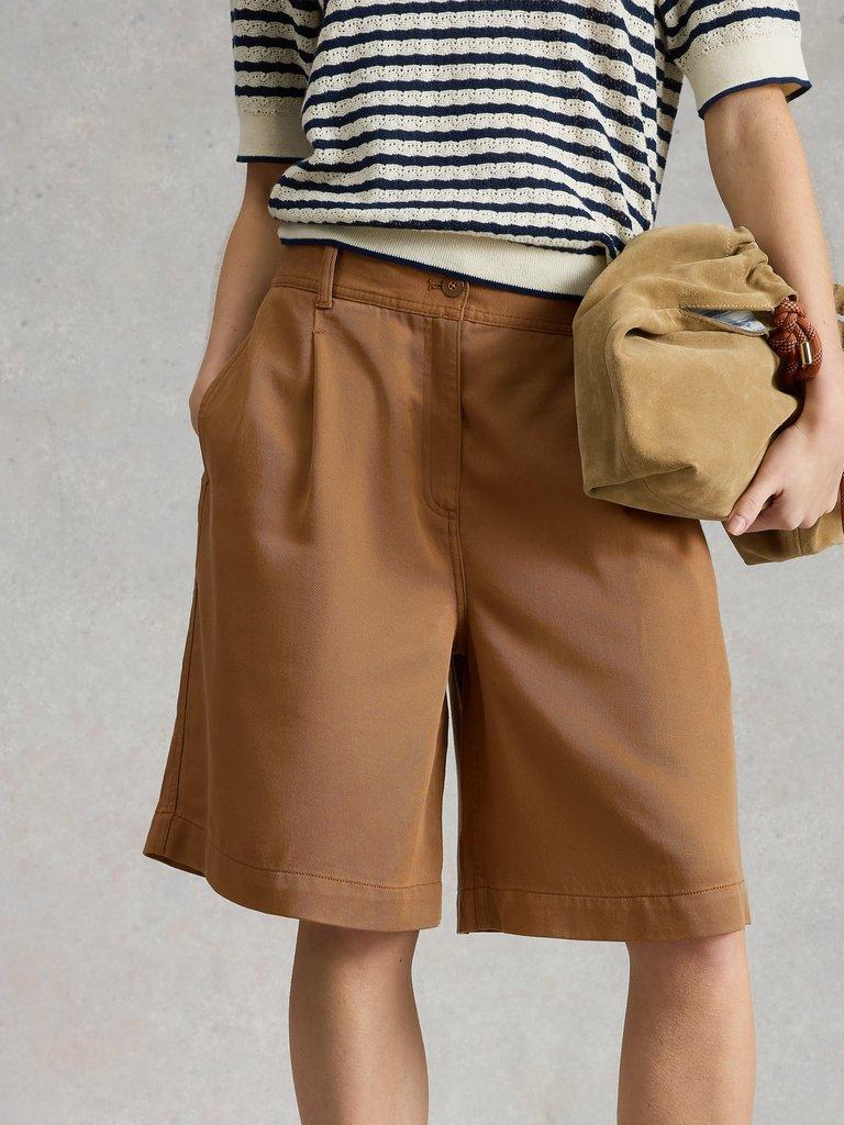 Sasha Short in MID TAN - MODEL DETAIL