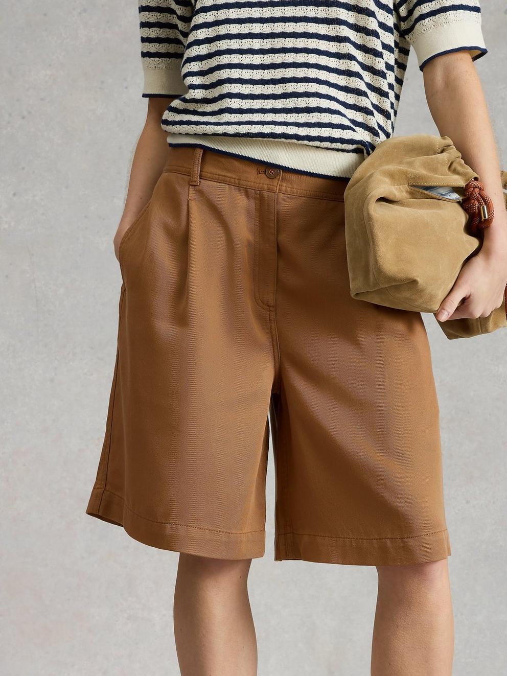 Sasha Short in MID TAN - MODEL DETAIL