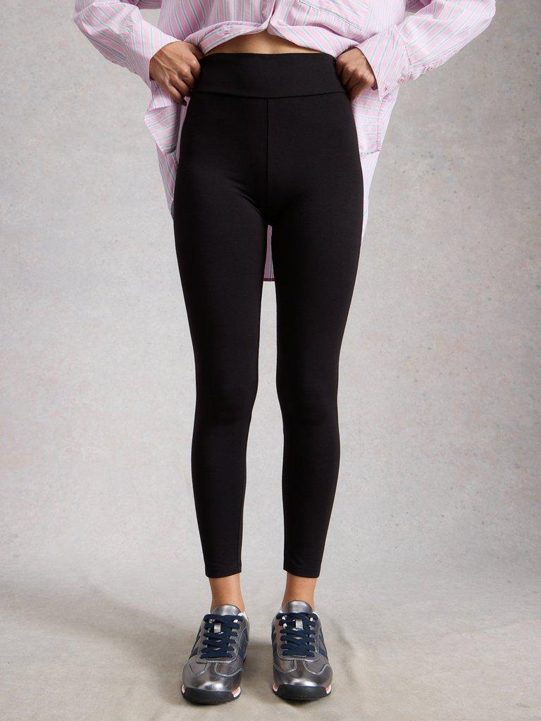 Margot Legging in PURE BLK - LIFESTYLE